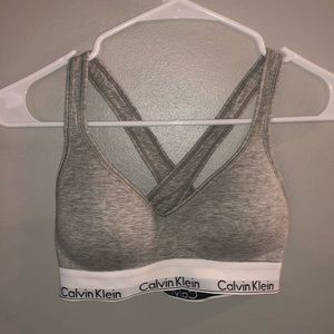 🌟Calvin Klein Sports Bra🌟